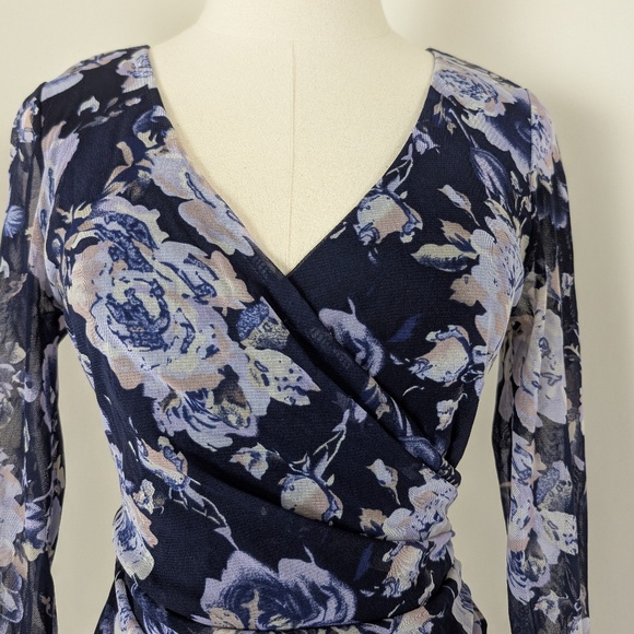 INC Long Sleeve Navy Top V-Neck Plunge Neckline Floral Mesh Lined Fitted - Picture 8 of 10